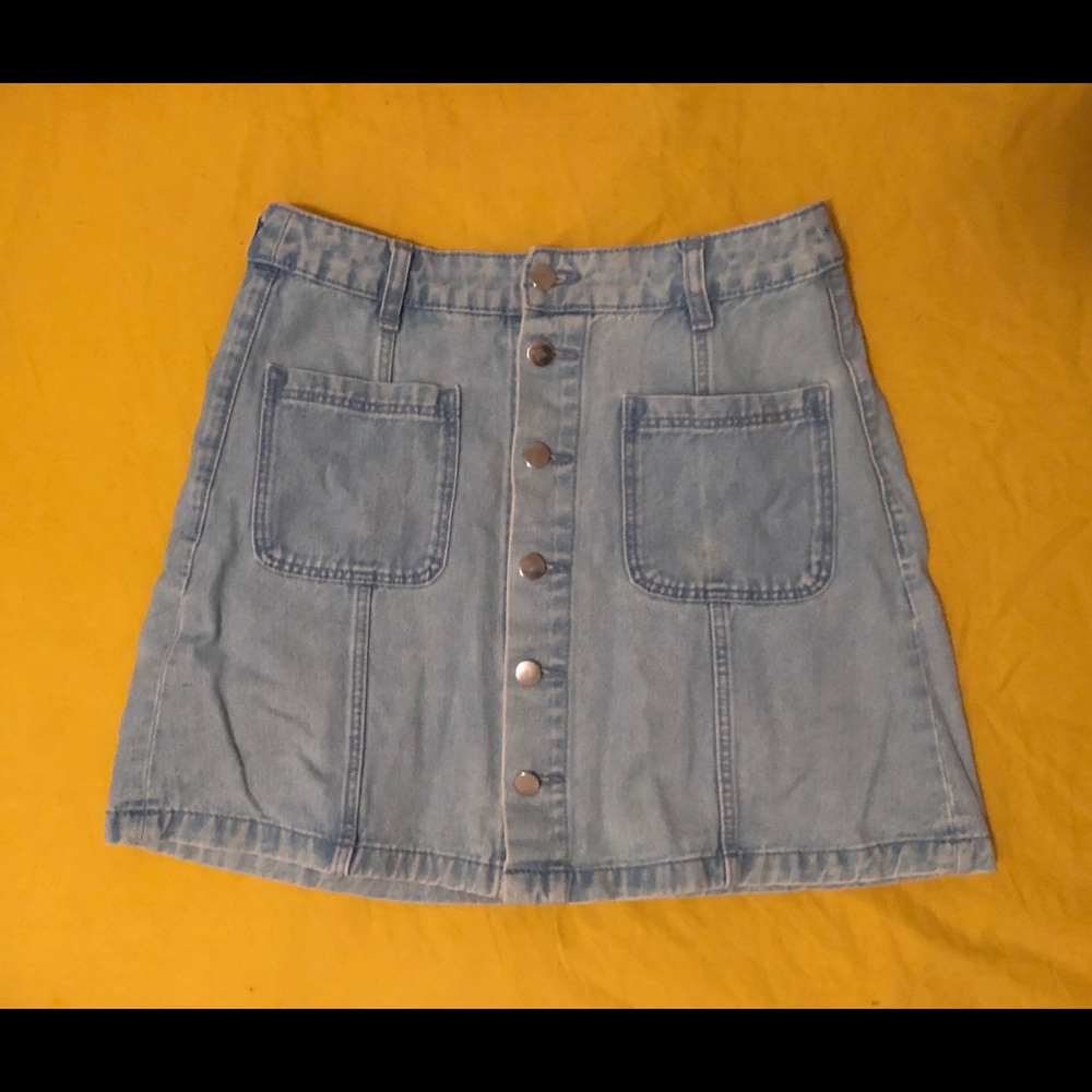 H&M Button up skirt